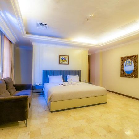 D'Salvatore Boutique Hotel Yogyakarta Maguwo Eksteriør bilde