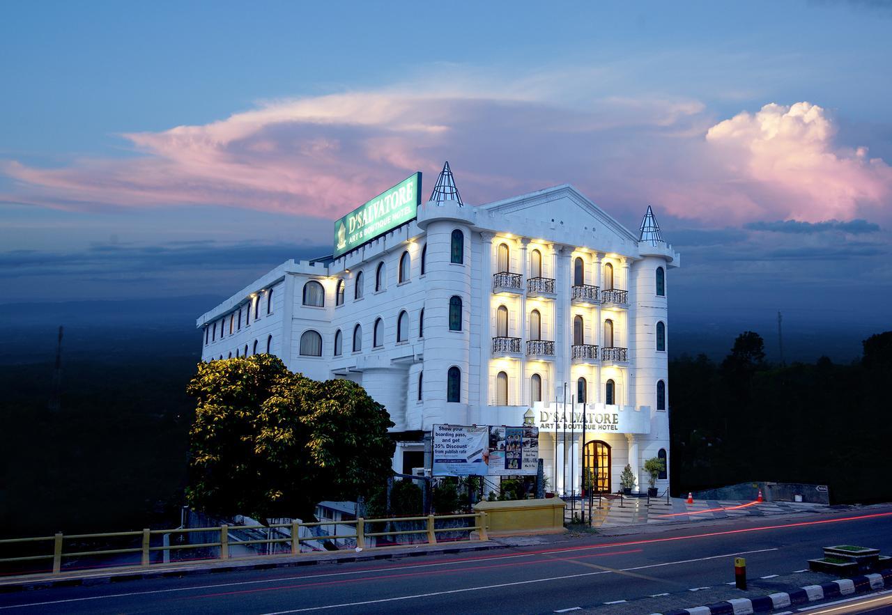 D'Salvatore Boutique Hotel Yogyakarta Maguwo Eksteriør bilde