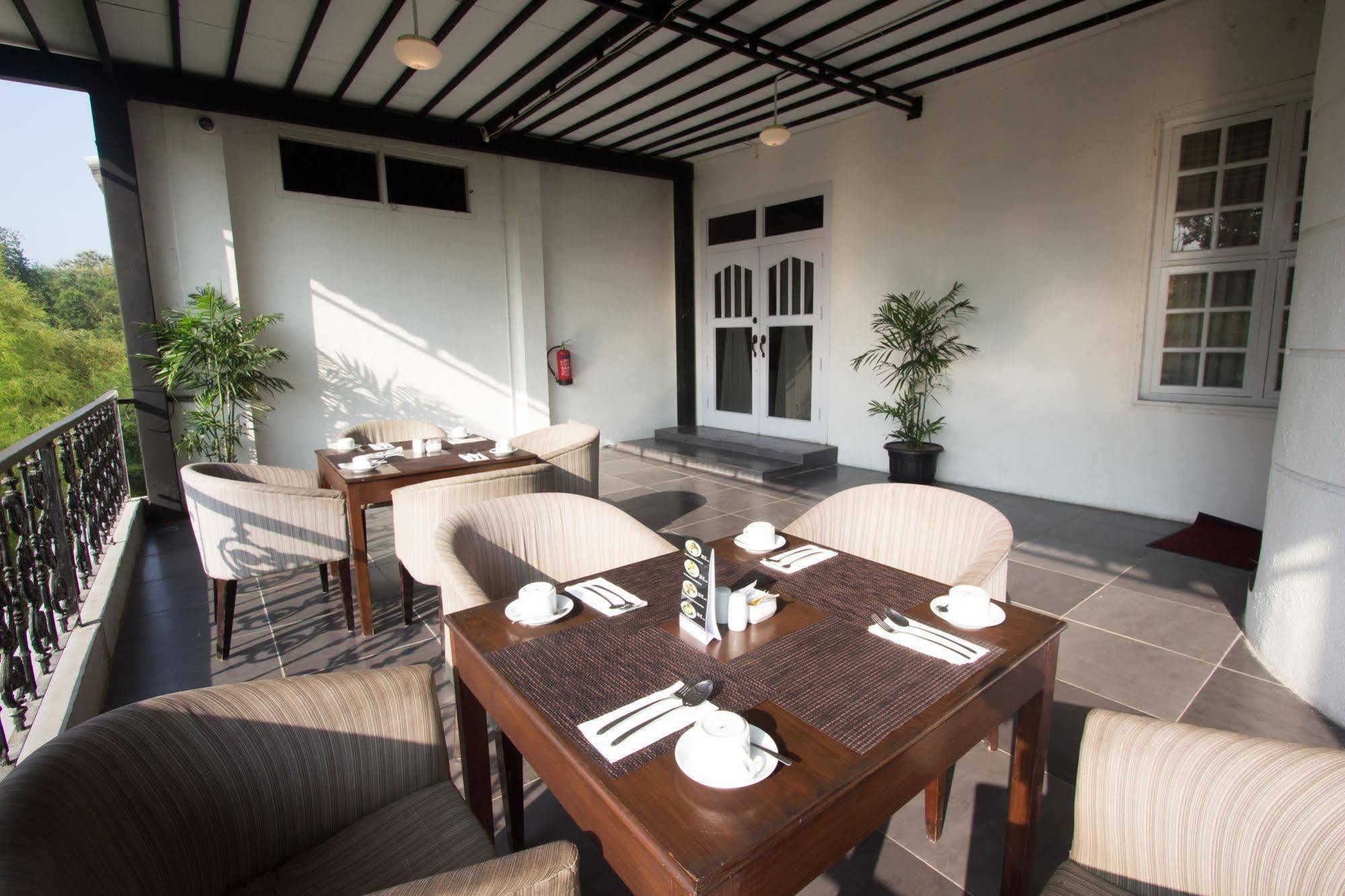 D'Salvatore Boutique Hotel Yogyakarta Maguwo Eksteriør bilde