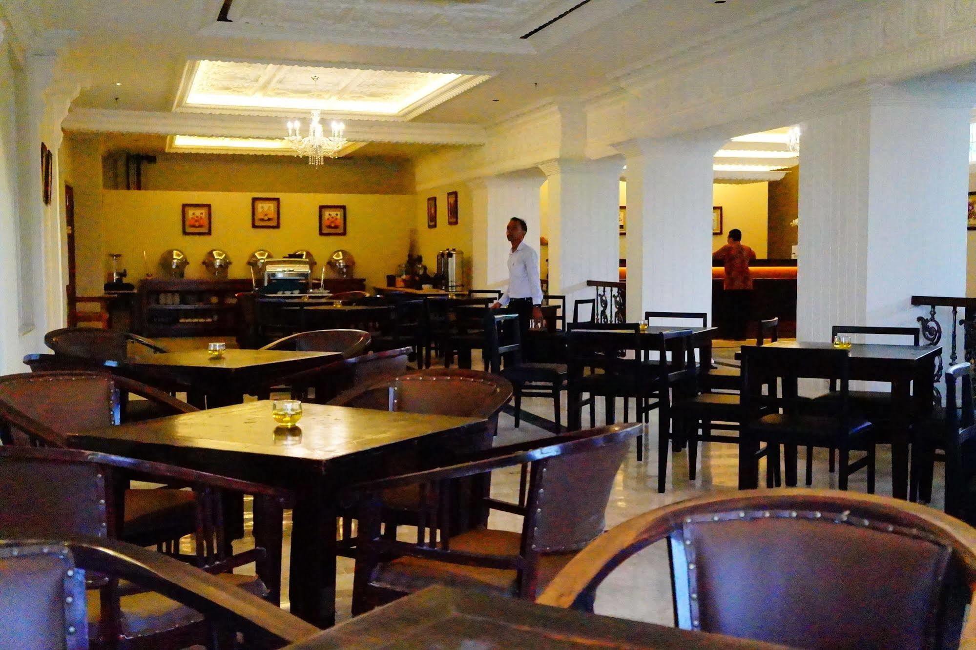 D'Salvatore Boutique Hotel Yogyakarta Maguwo Eksteriør bilde